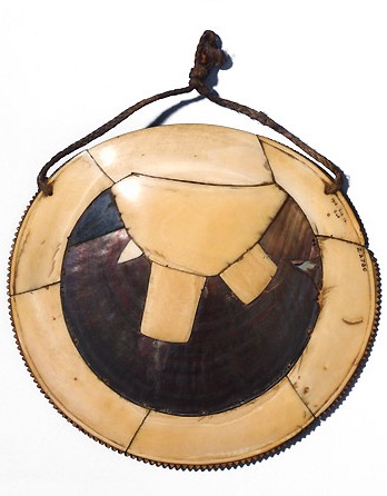 Civavonovono or breastplate housed at the Museum of Archaeology and Anthropology